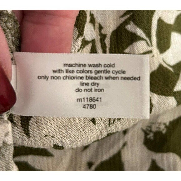 Lane Bryant Short Sleeve Square Neck Trimmed Circle Top 18/20 - Green Floral - Picture 10 of 10